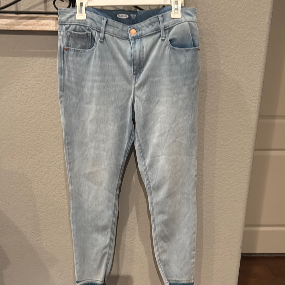 Old Navy Blue Ankle Cropped Jeans